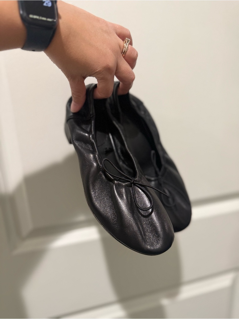 Massimo Dutti Black Leather Ballet Heels with Bow - Women